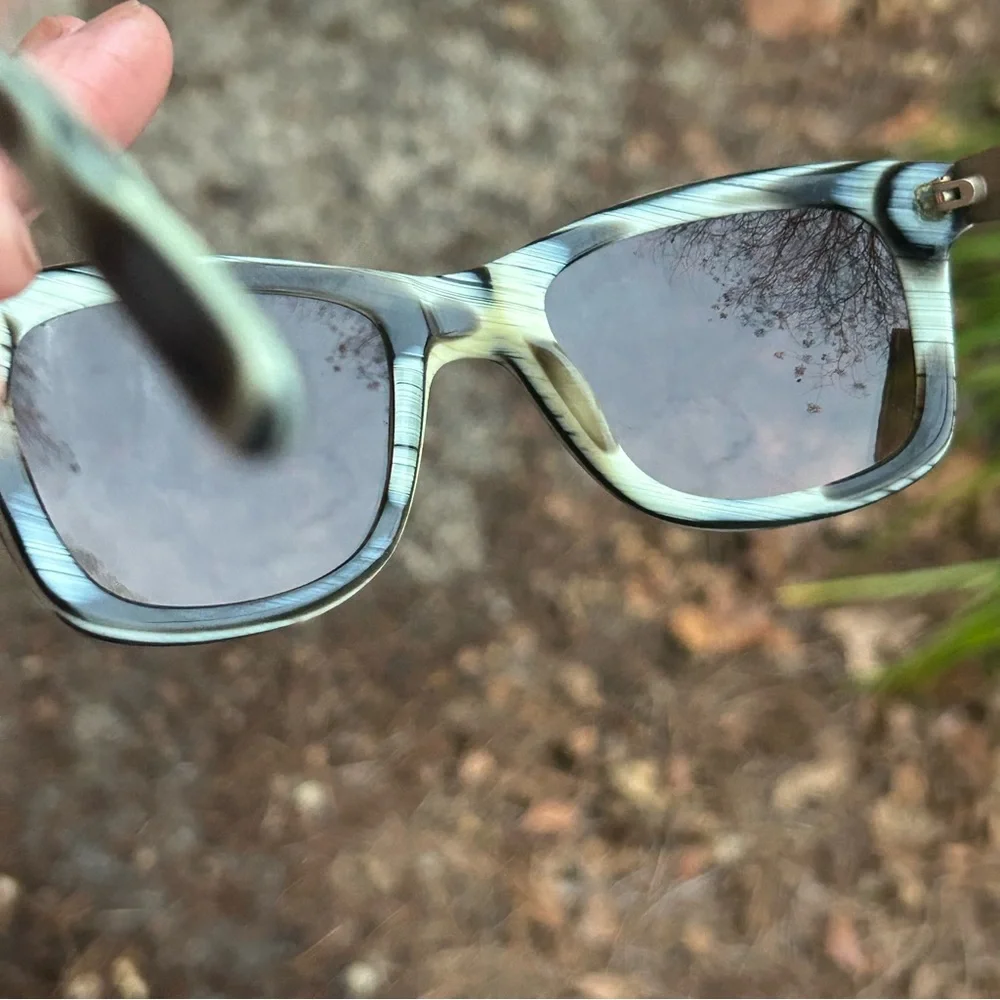 TORY BURCH SUNGLASSES with dust bag and Case